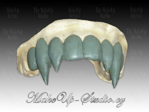 fx_prosthetic_teeth_vampire_making